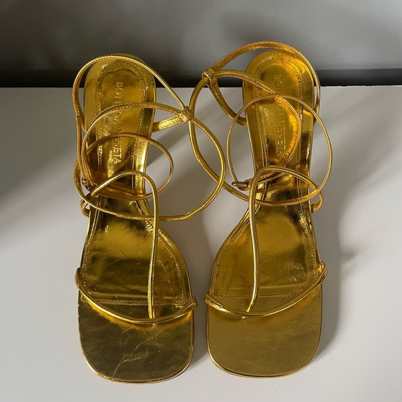 BOTTEGA VENETA GOLD LINE HEELS - Picture 6 of 13